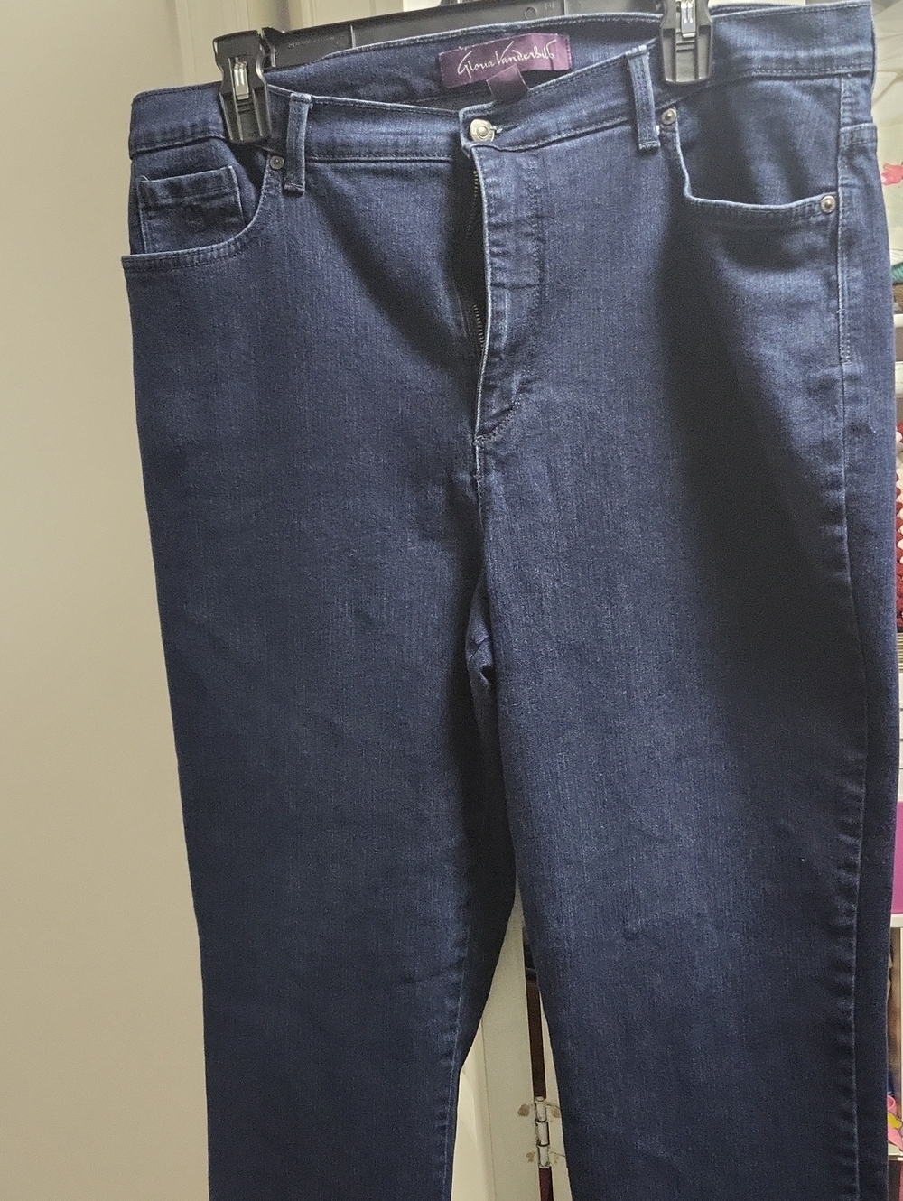 Gloria Vanderbilt WoMen's Navy Slim Straight Jeans